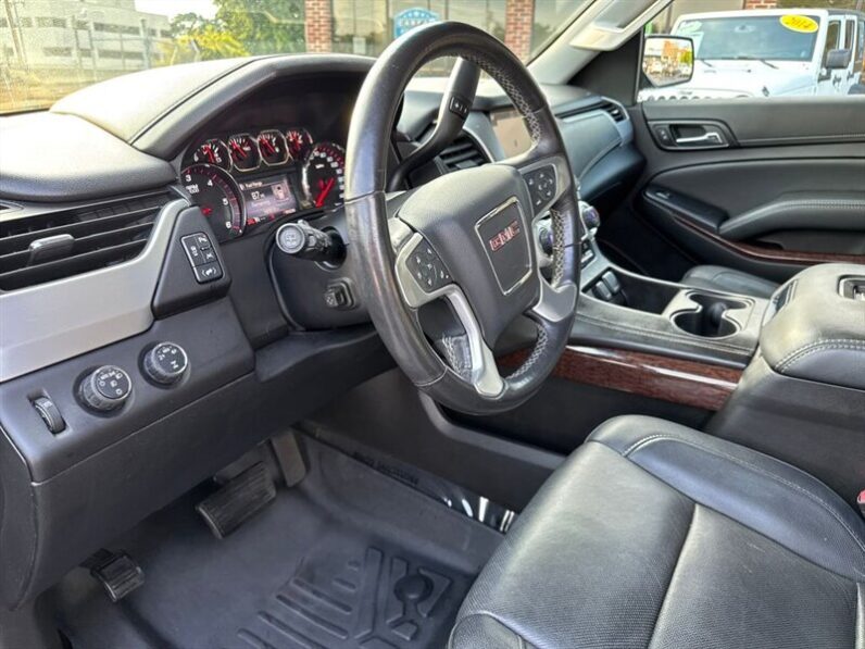 
								2016 GMC Yukon SLT full									