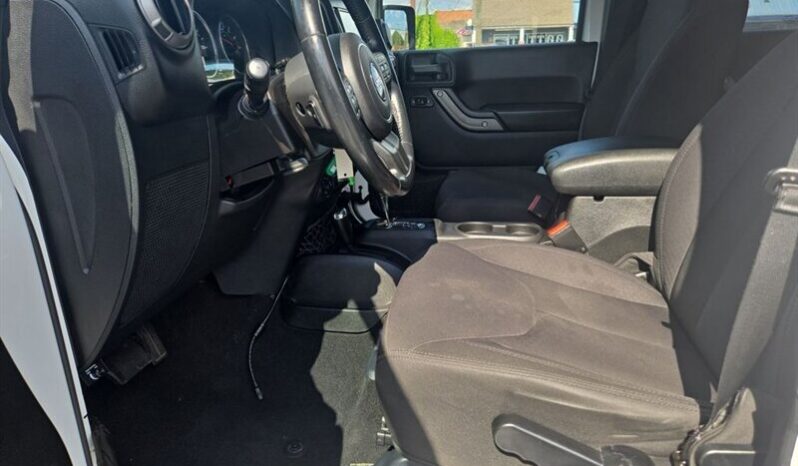 
								2014 Jeep Wrangler Unlimited Unlimited Sport full									
