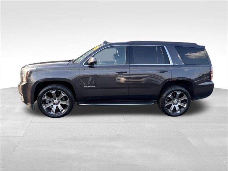 
								2016 GMC Yukon SLT full									