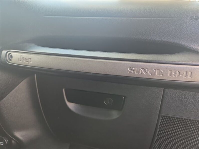 
								2014 Jeep Wrangler Unlimited Unlimited Sport full									