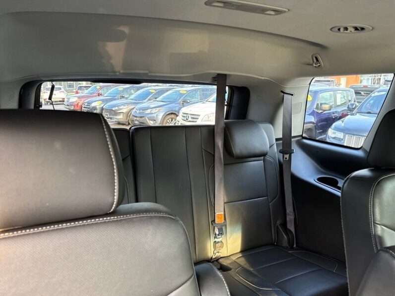 
								2016 GMC Yukon SLT full									