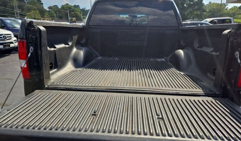
								2004 Ford F-150 XLT full									