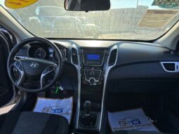 
										2014 Hyundai ELANTRA GT Base full									