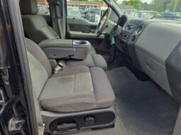 
										2004 Ford F-150 XLT full									