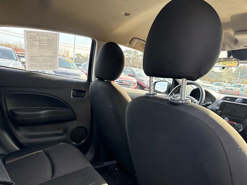 
								2023 Mitsubishi Mirage ES full									