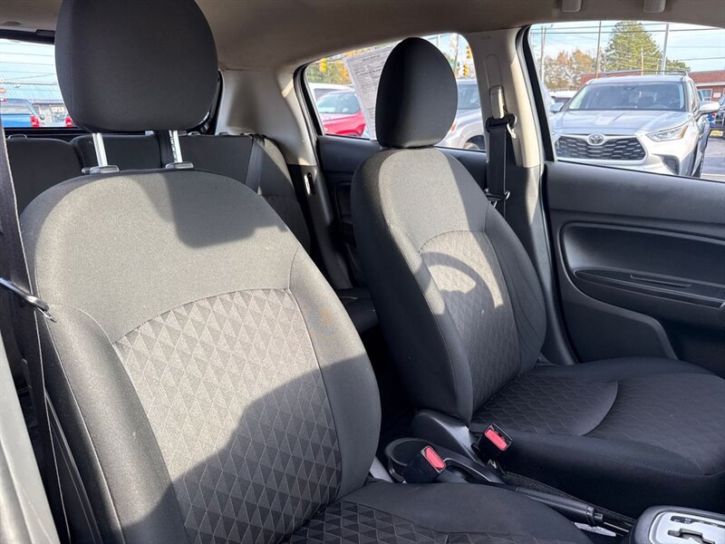 
								2023 Mitsubishi Mirage ES full									