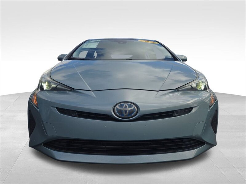 
								2018 Toyota Prius Three full									