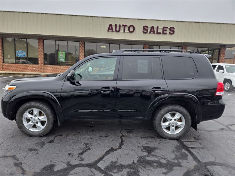 
								2009 Toyota Land Cruiser Base full									