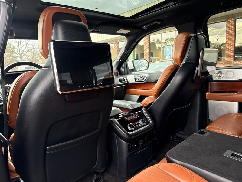
								2021 Lincoln Navigator L L Reserve full									