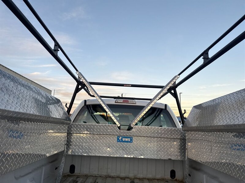 
								2011 Ford F-150 XL full									