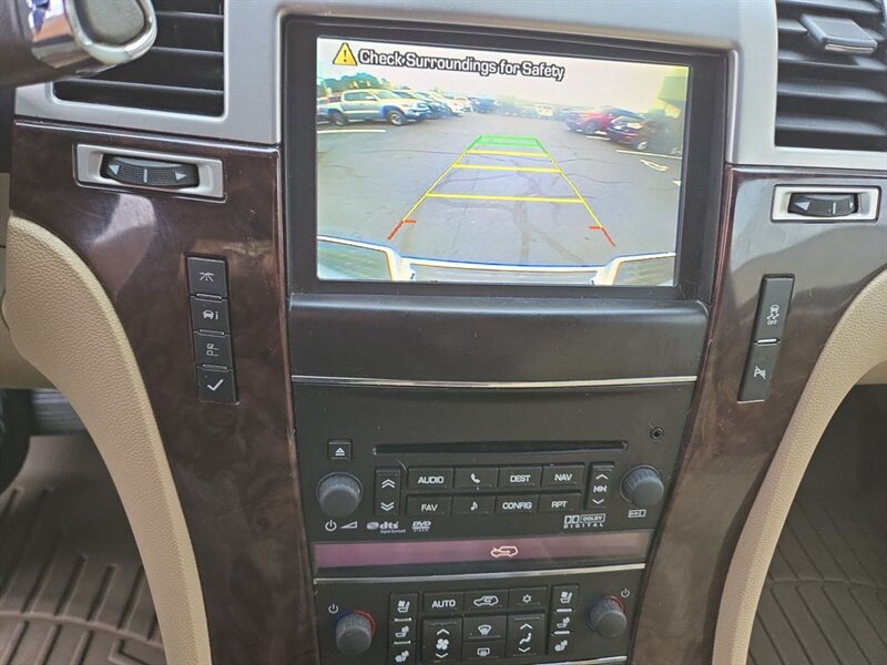 
								2013 Cadillac Escalade EXT Premium full									