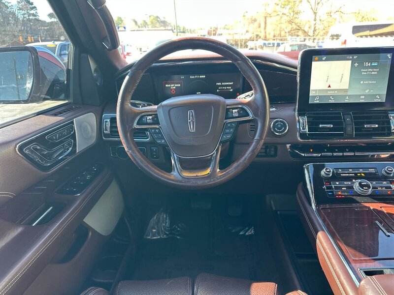 
								2019 Lincoln Navigator L Black Label full									