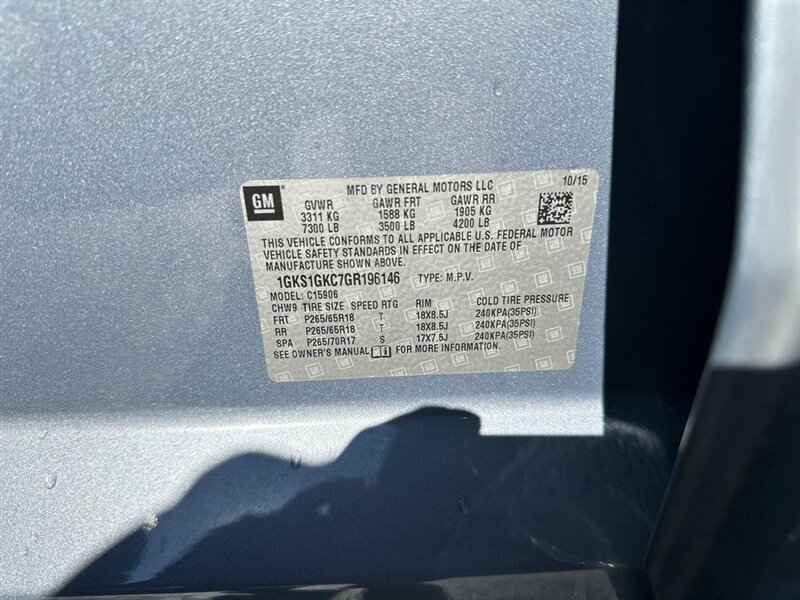 
								2016 GMC Yukon XL SLT full									