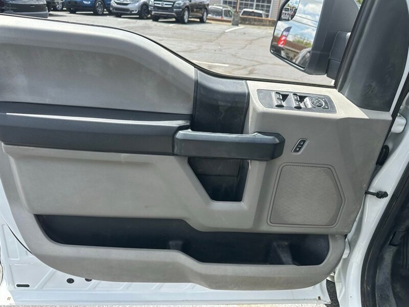 
								2018 Ford F-150 XL full									