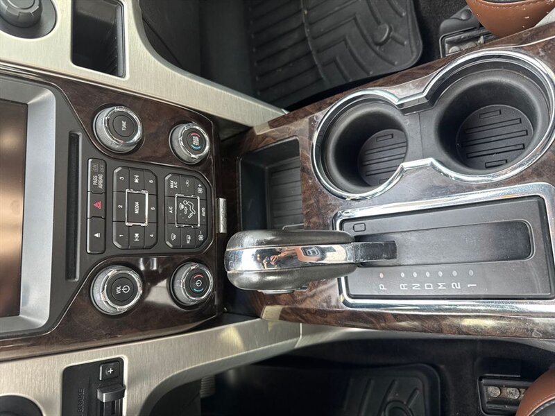 
								2014 Ford F-150 Platinum full									