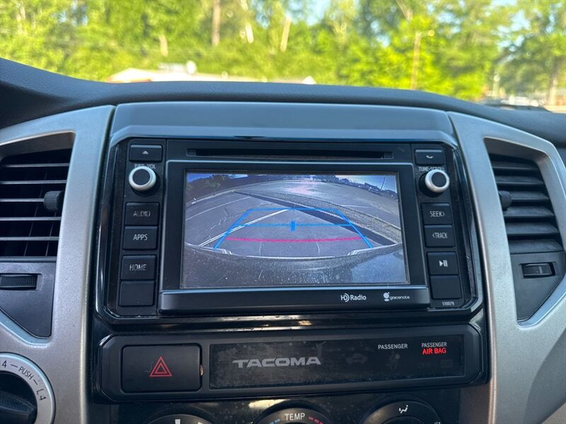 
								2015 Toyota Tacoma Base V6 full									
