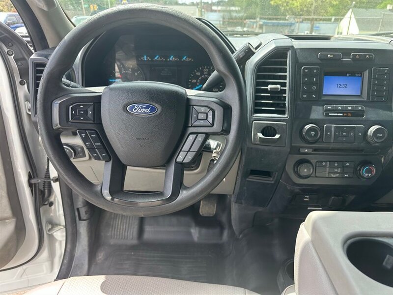 
								2018 Ford F-150 XL full									