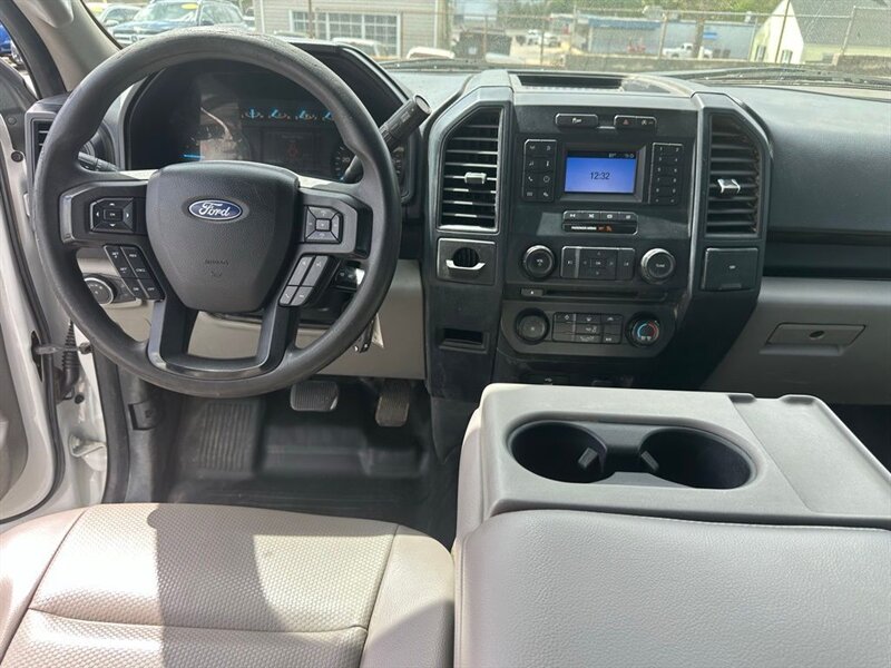 
								2018 Ford F-150 XL full									