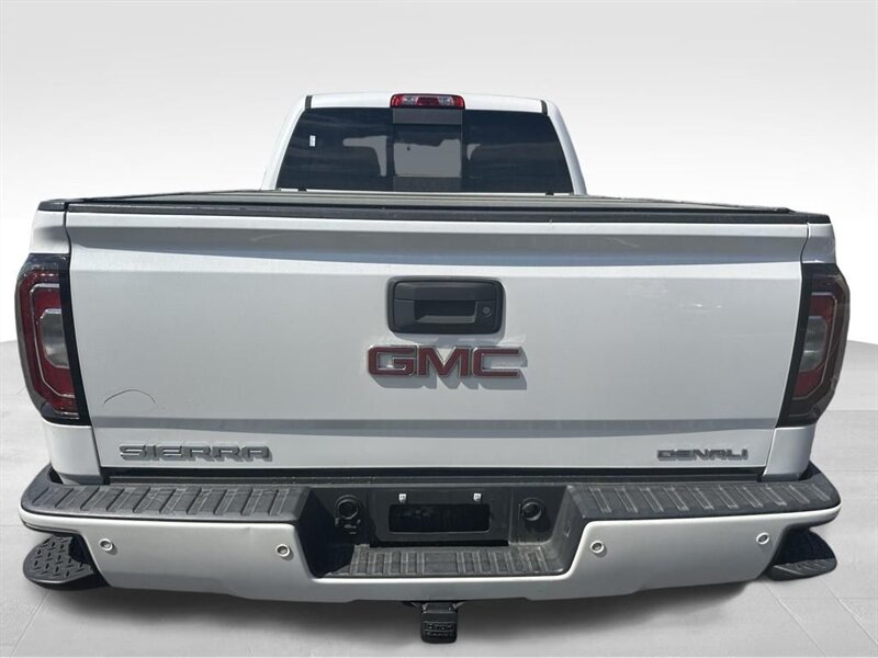 
								2018 GMC Sierra 1500 Denali full									