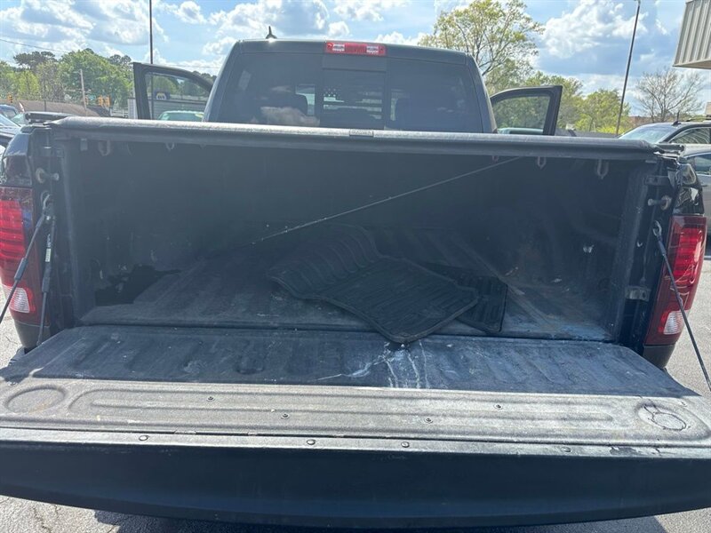 
								2017 RAM 1500 Rebel full									
