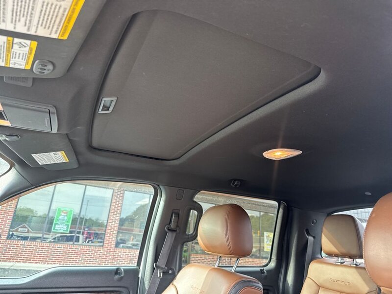 
								2014 Ford F-150 Platinum full									