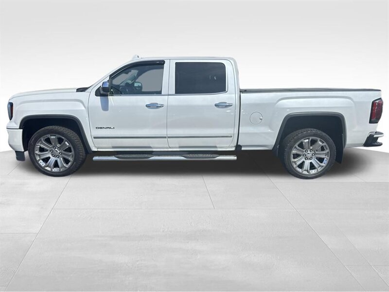 
								2018 GMC Sierra 1500 Denali full									