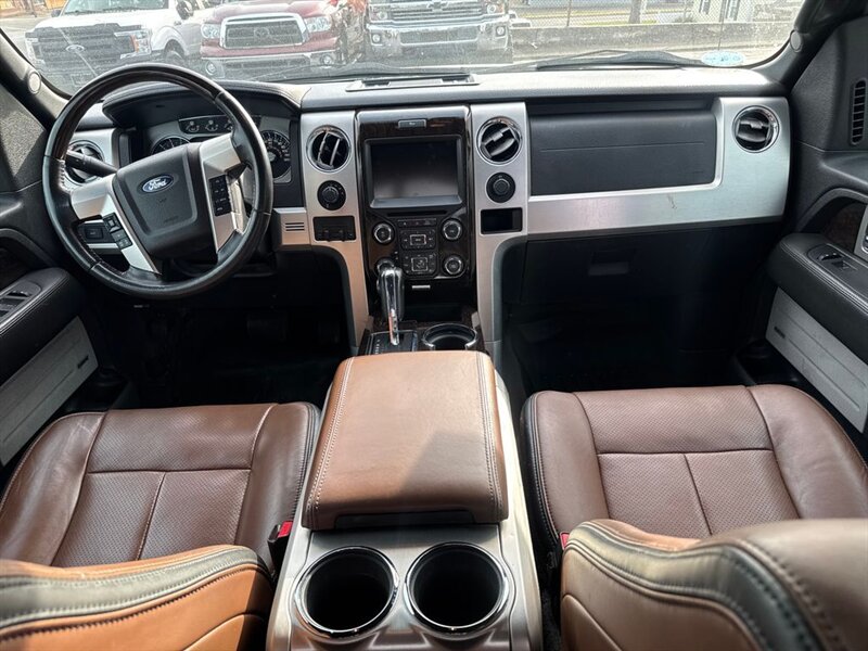 
								2014 Ford F-150 Platinum full									