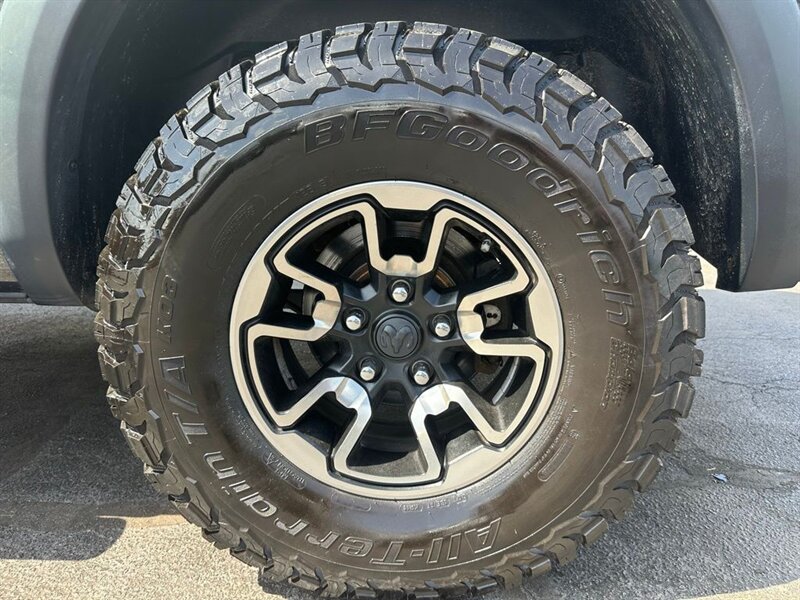 
								2017 RAM 1500 Rebel full									