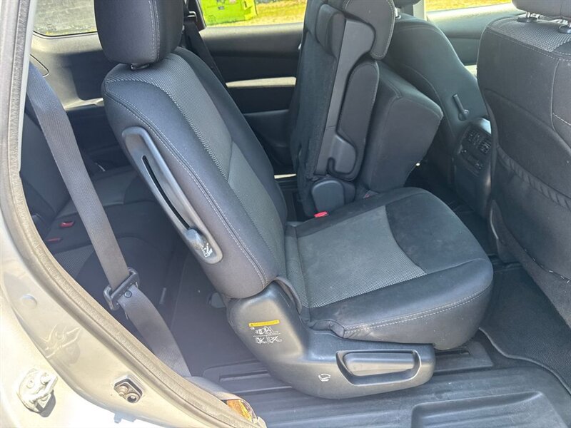
								2017 Nissan Pathfinder SV full									