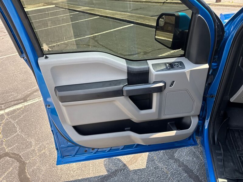 
								2020 Ford F-150 XL full									
