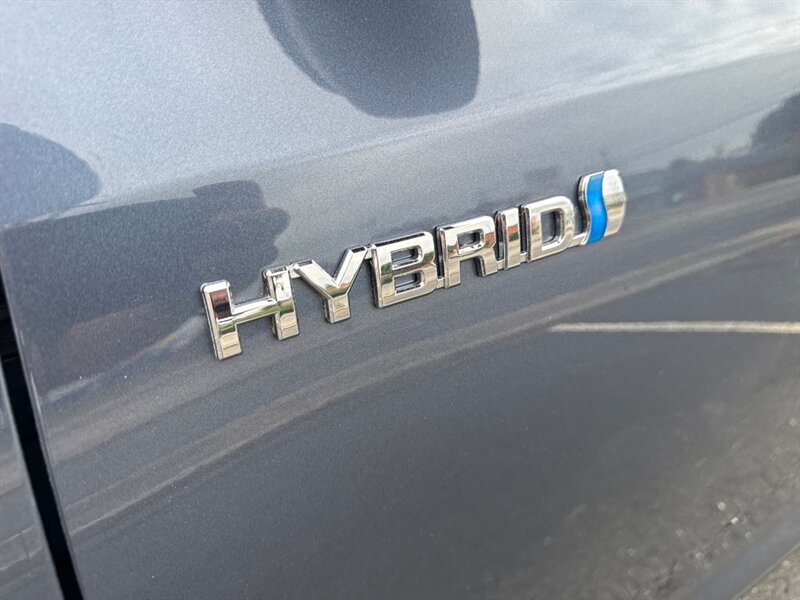 
								2019 Toyota Highlander Hybrid LE full									