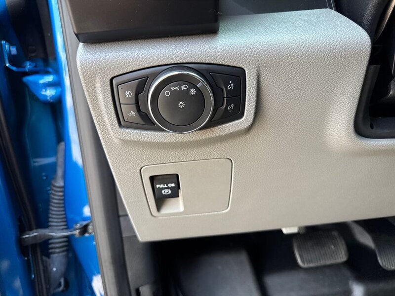 
								2020 Ford F-150 XL full									