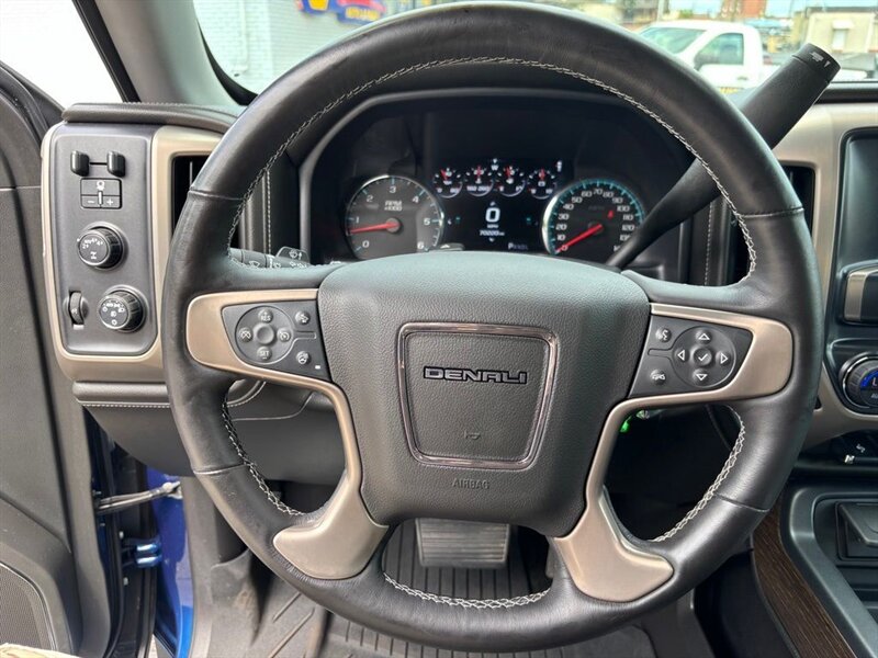 
								2017 GMC Sierra 1500 Denali full									