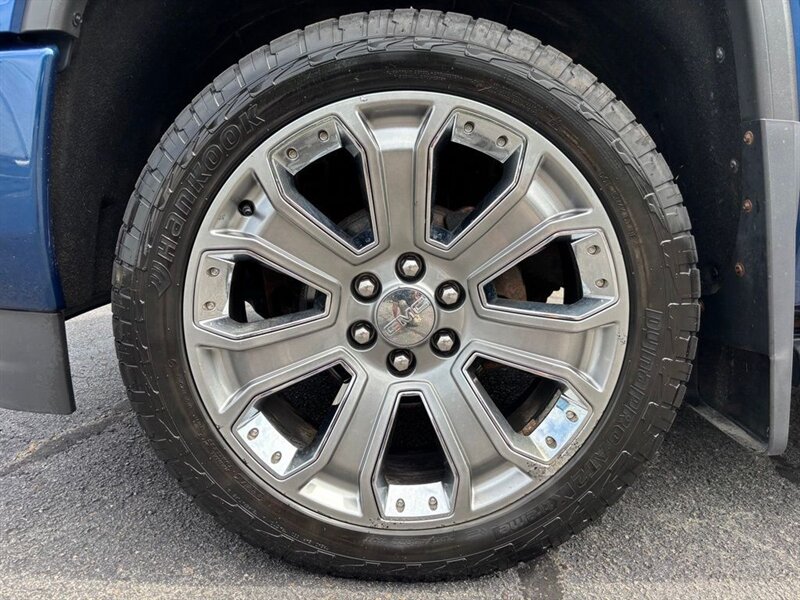 
								2017 GMC Sierra 1500 Denali full									