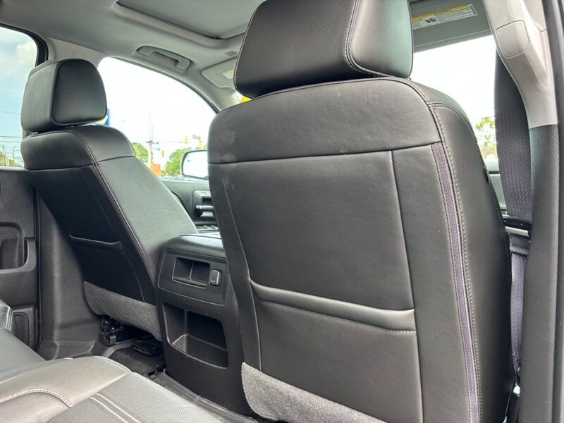 
								2017 GMC Sierra 1500 Denali full									