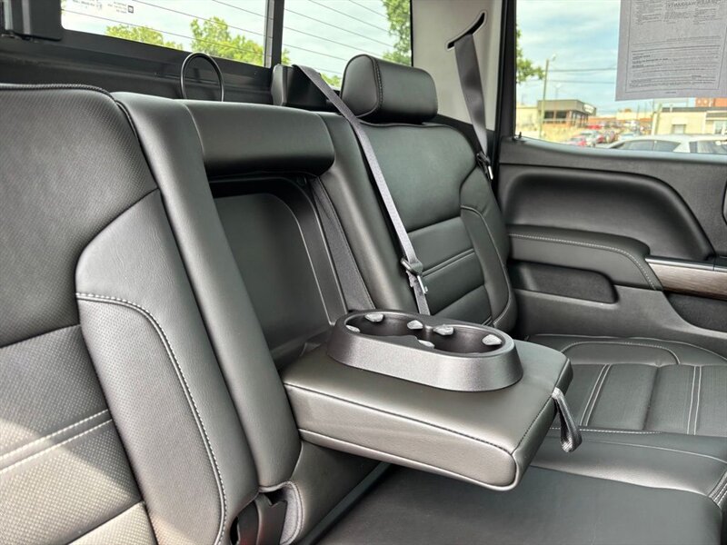 
								2017 GMC Sierra 1500 Denali full									