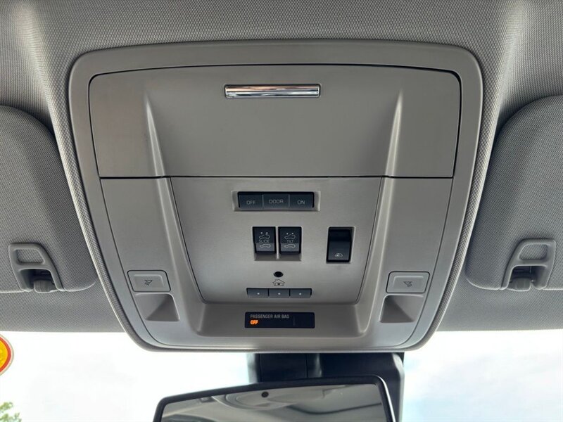 
								2017 GMC Sierra 1500 Denali full									