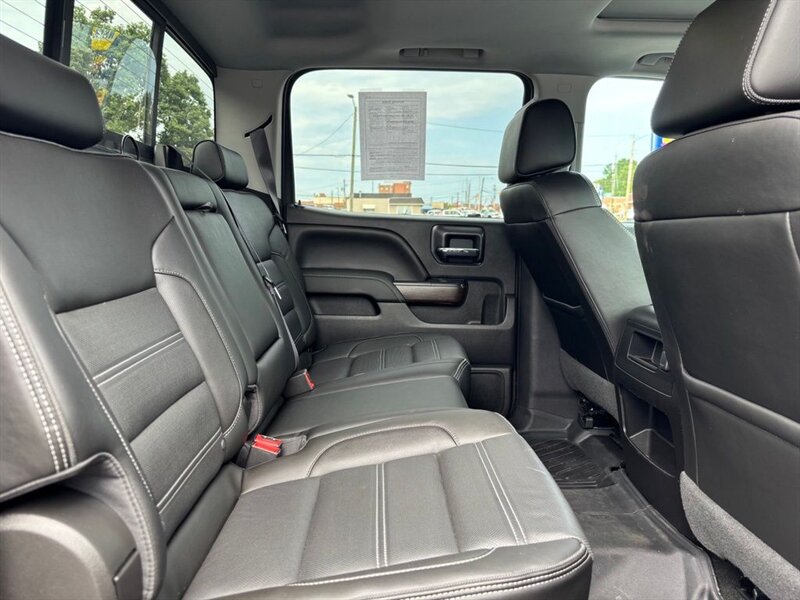 
								2017 GMC Sierra 1500 Denali full									